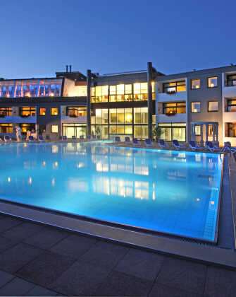 Bra hotell med pool och spa bara 300 meter söder om danska gränsen