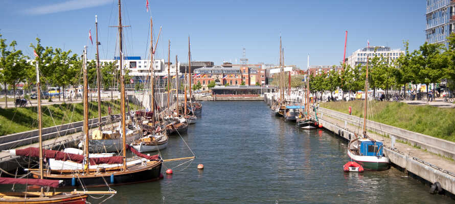 Kiel er en hyggelig havneby, hvor I kan suge til jer af den maritime stemning overalt i byen.