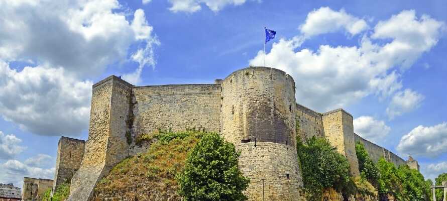 Caen har en lång historia, besök stadens fästning och de två klostren som byggdes av Vilhelm Erövraren.