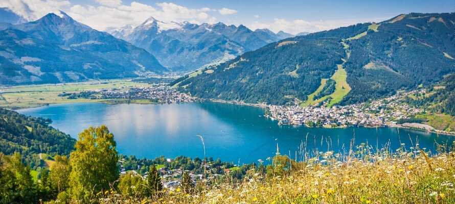 Tag turen til den flotte by, Zell am See, og nyd en dag ved søen.