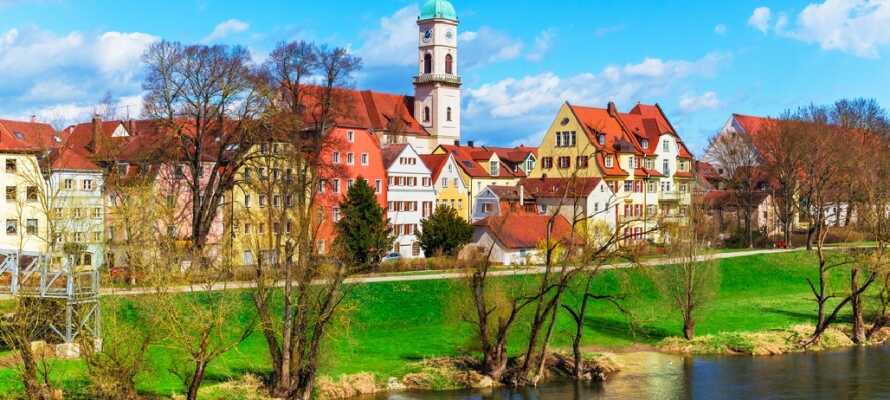 Regensburg finns med på UNESCOs världsarvslista och här kan ni promenera genom stadens vackra gamla stadsdel.
