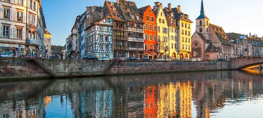 Tag på en udflugt til Strasbourg, ca. 90 km. fra hotellet. Her finder I mange fantastiske restauranter.