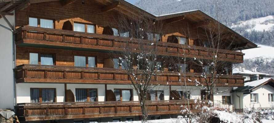 Hotellet ligger i naturskønne omgivelser i de østrigske alper.