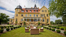 Det smukke slotshotel ligger i landsbyen Kuhlen-Wendorf