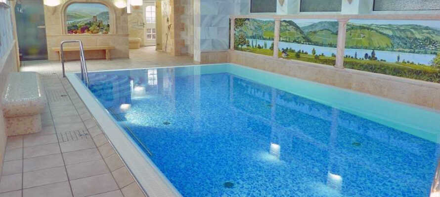 Hotellet tilbyder en mindre wellness-afdeling, hvor I bl.a. kan nyde en dukkert i den indendørs pool.