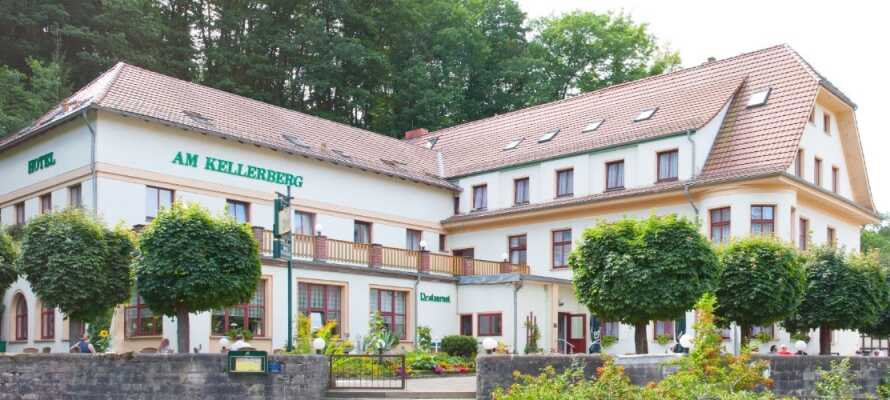 Hotel am Kellerberg tilbyder en skøn beliggenhed i grønne omgivelser, som emmer af tysk landidyl.