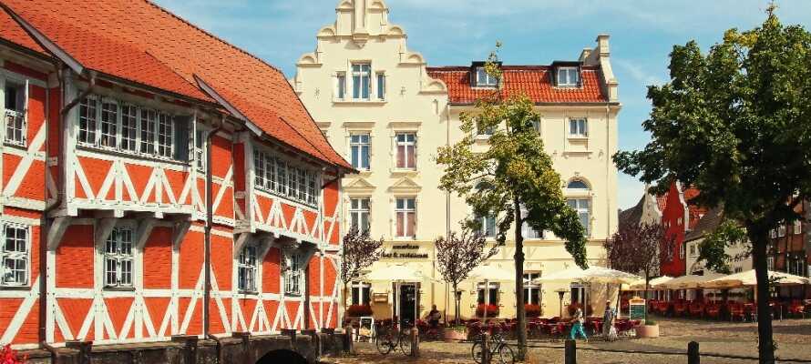 Den hyggelige, gamle hansestad Wismar ligger kun en kort køretur fra Schwerin.
