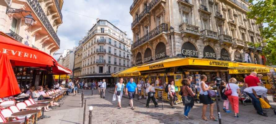 Latinkvarteret är fyllt av vackra gator och här ligger både universitetet Sorbonne och många restauranger. 