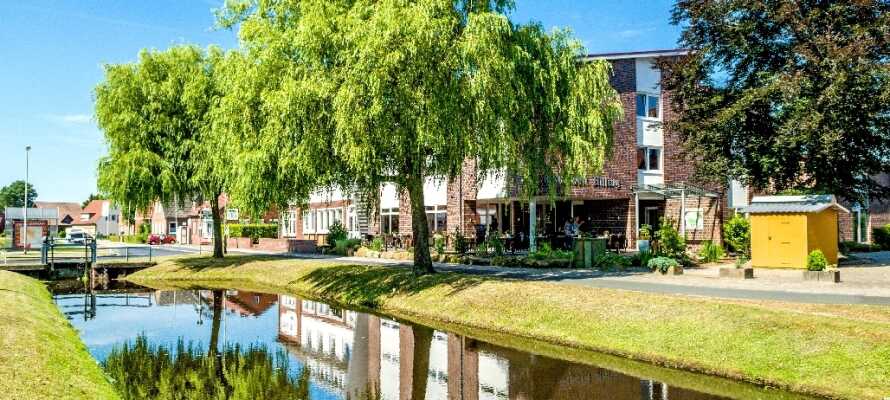 Hotel-Restaurant Hilling ligger i den hyggelige nordtyske kanalby Papenburg.