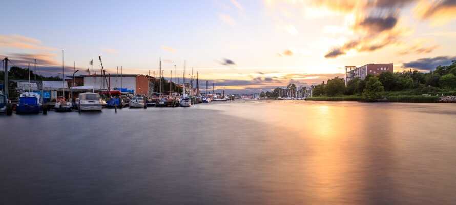 Upplev den charmiga hamnstaden Kiel med sin vackra fjord och många spännande sevärdheter.