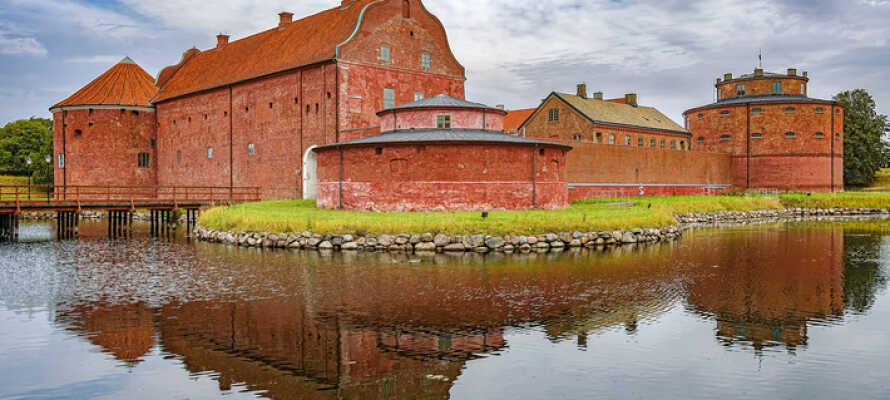 Besök och upplev närliggande Landskrona Slott, även kallat Citadellet.
