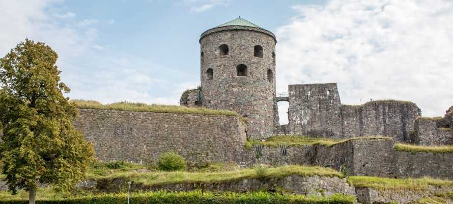 Hotellet tilbyder et suverænt udgangspunkt for spændende udflugter. Oplev f.eks. den mere end 700 år gamle Bohus Fæstning.