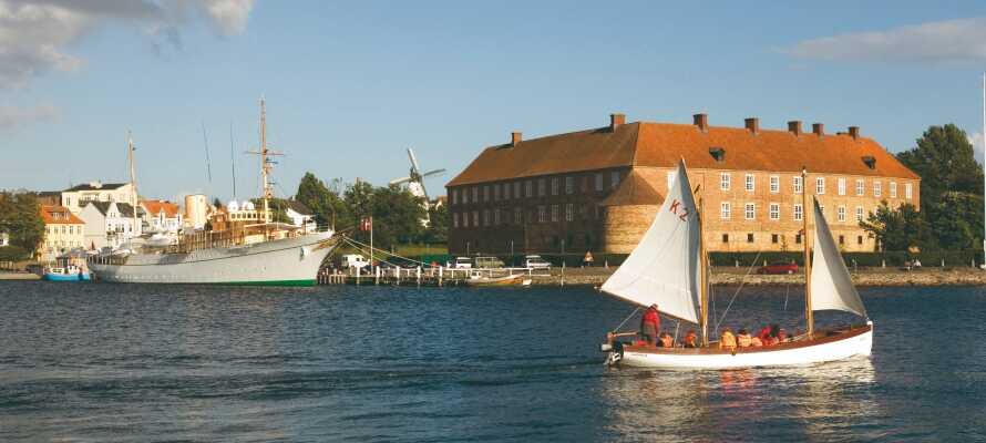 I har kort afstand til en lang række af Sønderjyllands mange muligheder! Besøg f.eks. Gråsten Slot eller Sønderborg Slot.