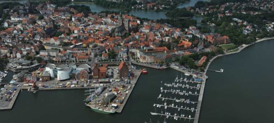 Stralsund er på UNESCOs liste over Verdensarv og ligger i den tyske delstat Mecklenburg-Vorpommern.