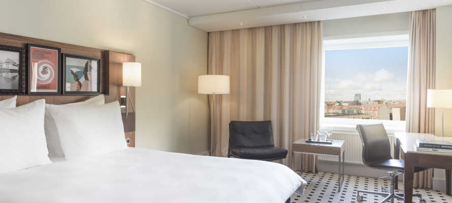 Hotellets værelser er lækre og stilfulde. Opgradér til High Floor Superior værelse for ekstra forkælelse.