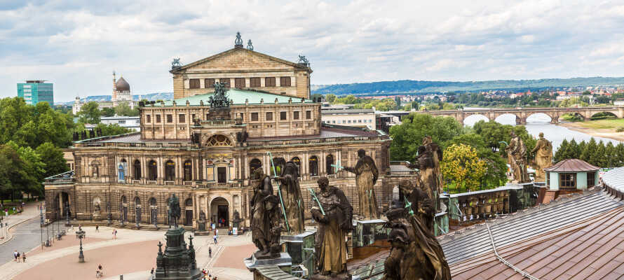 Tilbring en underholdende aften i Dresdens historiske operahus, Semperoper.