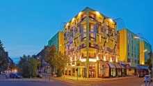 Hotellet har en rolig placering i Charlottenburg-bydelen vest for Berlins centrum