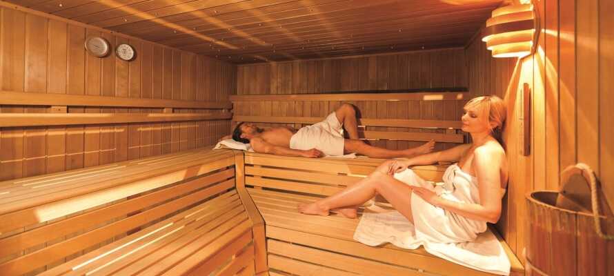 I wellnessområdet finder I både sauna, dampbad og et spaområde som tilbyder massage- og skønhedsbehandlinger.