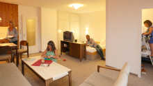 Exempel på en kategori B lägenhet med separat sovrum till barnen.