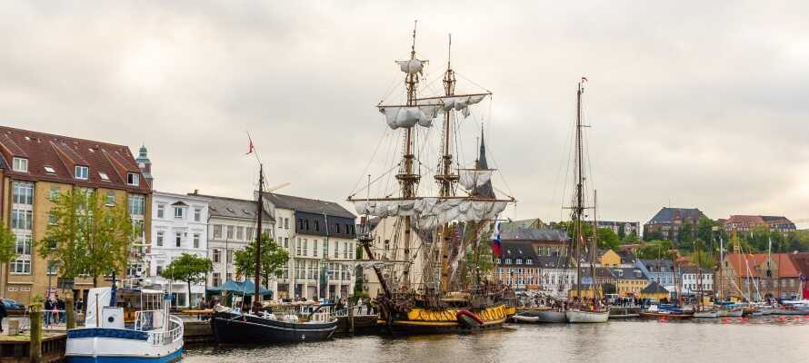 Flensburg är värt ett besök. Shopping, kaféer, hamn och yachter skapar en skön stämning året runt.