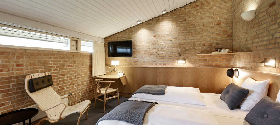 De komfortable værelser er holdt i et enkelt og ægte nordisk design.