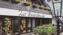 Hotel Zur Heidschnucke hälsar er välkomna till en oförglömlig 4-stjärnig semester i utkanten av Lüneburger Heide