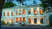 Velkommen til Karstorp Säteri og de skønne omgivelser der omgiver det hyggelige hotel.