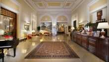 Hotellets arkitektonisk smukke hall er noget af de første I møder når I træder indenfor på hotellet