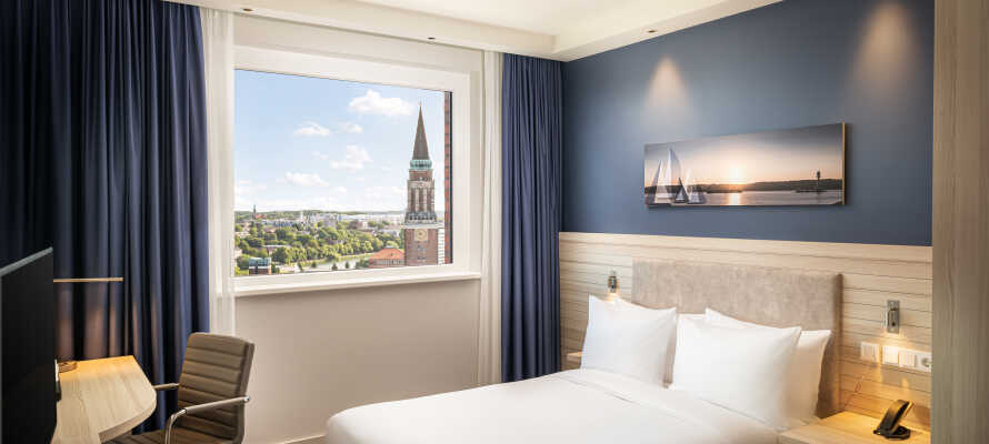 I de moderne værelser med aircondition, som lever op til Hilton-standarderne, kan I nyde et afslappende ophold.