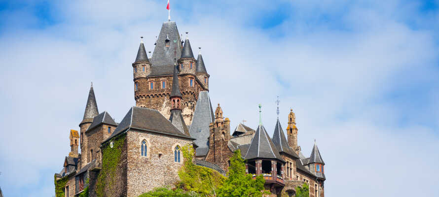 En seværdighed man helt bestemt bør opleve under ferien, er det gamle slot, Reichsburg Cochem.