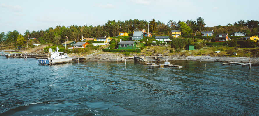Tag en bådtur til den lille ø, Hovedøya, og nyd en frisk dukkert i Oslofjorden.