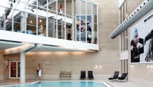 Det 4-stjernede hotel byder bl.a. på indendørs pool, dampbad og sauna