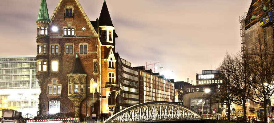 Fra hotellet har I bare en times kørsel til Hamburg - den smukke hanseby er bestemt turen værd!