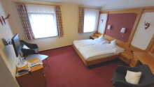 Et eksempel på et af hotellets Standard dobbeltværelser
