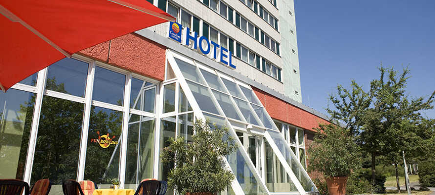 Comfort Hotel Lichtenberg ligger i den store bydel Lichtenberg, hvorfra det er nemt kommer ind til Alexanderplatz.
