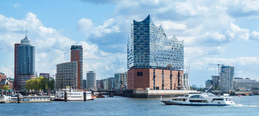 Oplev HafenCity i Hamburg, som bl.a. huser den smukke Elbphilharmonie.