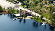 Åkulla Outdoor Resort byder velkommen i naturskønne omgivelser, direkte ved Yasjön i det sydvestlige Sverige.