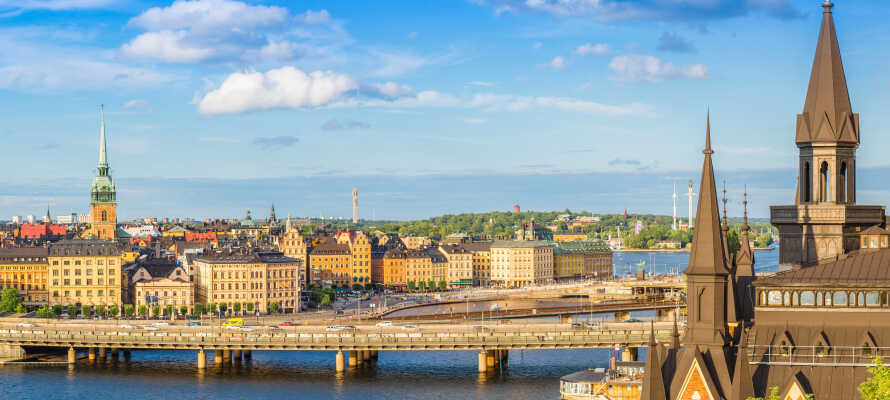 Tag på en herligt udflugt til den charmerende hovedstad, Stockholm, som ligger indenfor en overskuelig køretur.