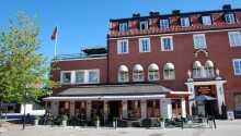 Hotel Bishops Arms Strängnäs byder velkommen til et herligt ophold, centralt i Strängnäs.