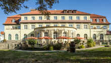 Kurhotel Fürstenhof ligger centralt i Harzen, og tilbyder en elegant atmosfære under opholdet.