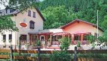 PRIMA Hotel Vita Balance byder velkommen til en herlig aktiv ferie i smukke omgivelser i Waldbreitbach.