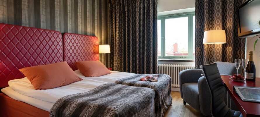 Hotellets flotte og hyggelige værelser giver jer komfortable rammer under opholdet i Sigtuna.