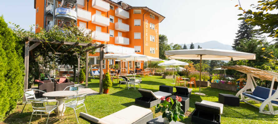 Bio Hotel Elite tilbyder alletiders kombination af bjerge, søer, wellness og dejlig mad i den norditalienske kurby, Levico Terme.