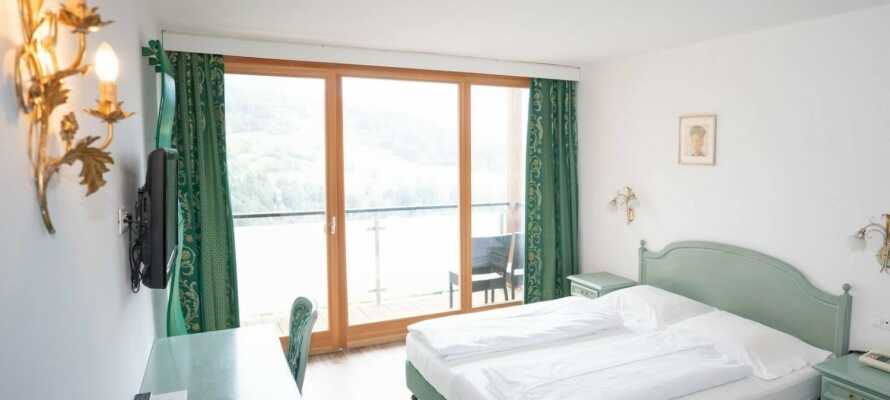 Komfortabelt indrettede værelser og ægte sydtyrolsk gæstfrihed venter jer på Hotel Panoramik.