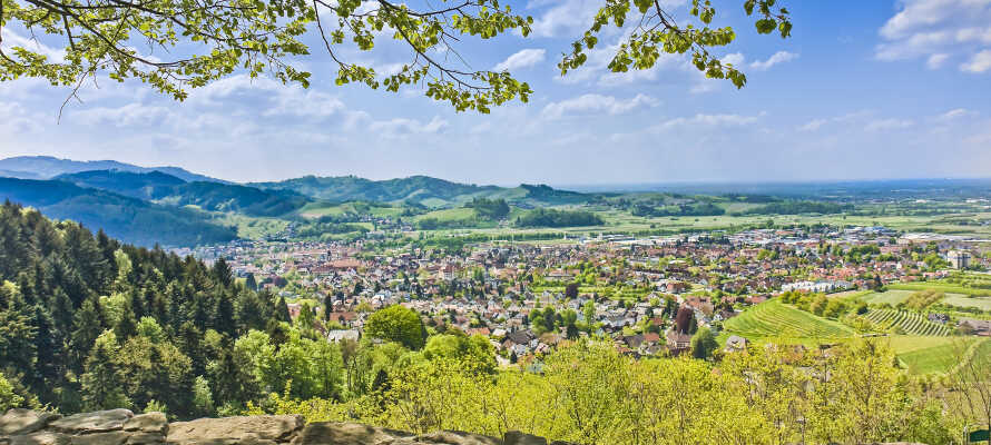 Fra Oberkirch kan I let drage ud i Schwarzwalds herlige natur.