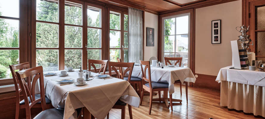 På hotellets restaurant kan I få en god madoplevelse på Schwarzwald-manér.