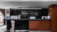 Hotellet har en god beliggenhed i hjertet af den historiske bydel, og tilbyder komfortable og familievenlige rammer.