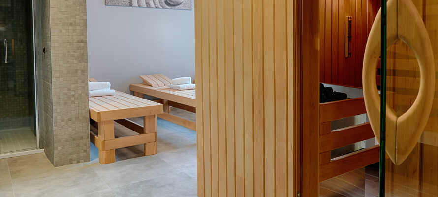 Som gæster har I gratis adgang til hotellets sauna og fitnessområde.