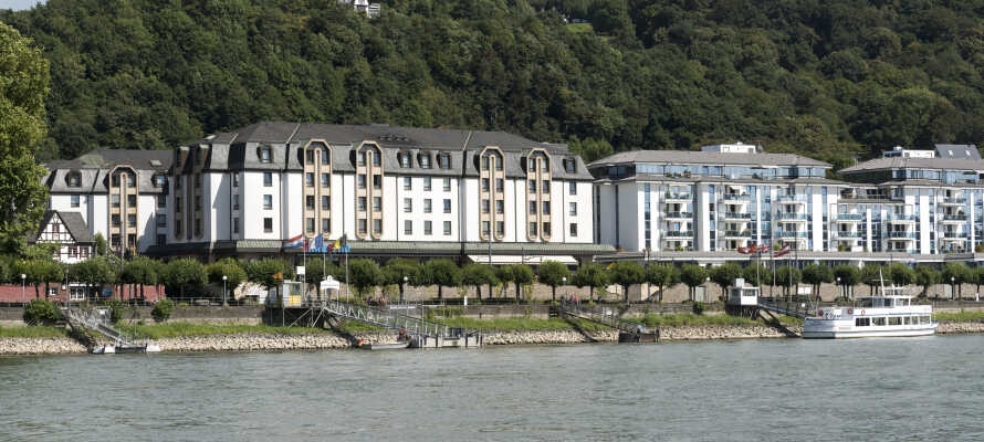 Maritim Hotel Königswinter ligger direkte ved Rhinen, og tilbyder en fantastisk udsigt over floden.