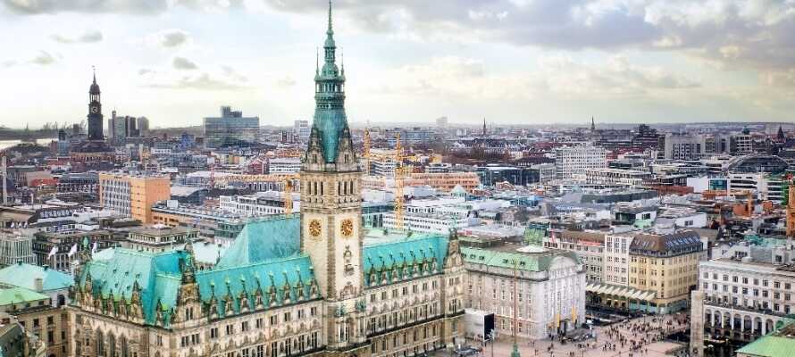 Hamburg er en smuk by med noget at se for enhver smag. Byen er spækket med kulturoplevelser og shoppingtilbud.